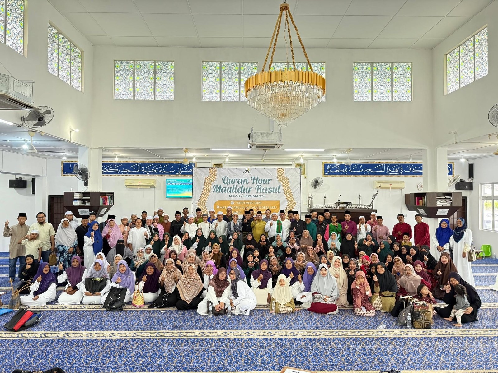 Komuniti Masjid Darul Ulum selepas program Quran Hour